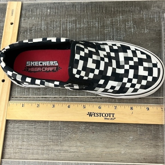 Sketchers Megacraft Black and White Sneaker Flats Size 4.5 - Picture 14 of 16